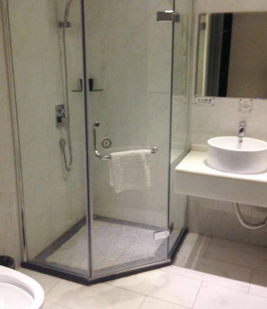 Sotel Inn Hotel San Yuan Li Branch Kanton Zewnętrze zdjęcie